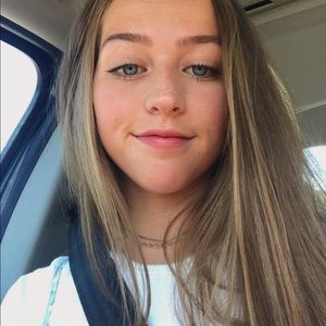 Meet your Posher, Kallie